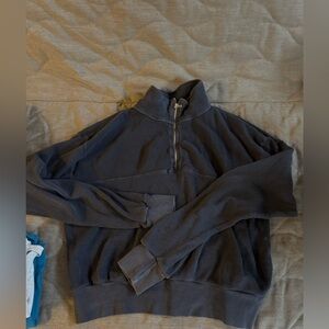Brandy Melville ribbed quarterzip